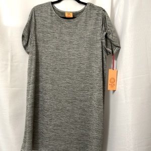 Ruby red casual dress size PXL. Olive color 53% polyester 47%rayon. New.